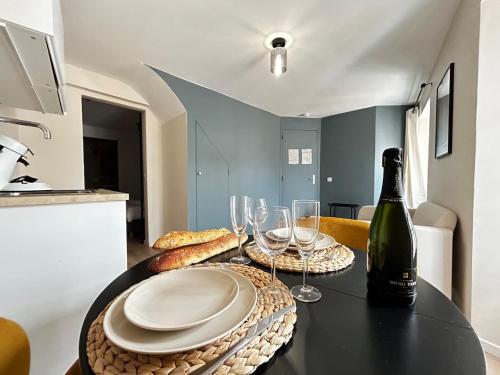 E5 Reton T2 chic et confortable au coeur d Epernay in เอแปร์แน