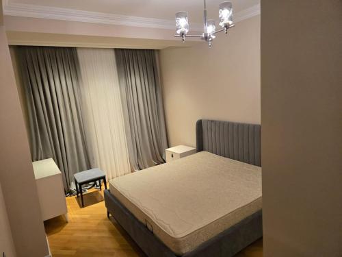 Trendy Renovated Downtown Gem Trendy Renovated Downtown Gem