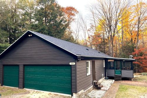 Forest Lake Haven Close to Lake George and Gore Mountain