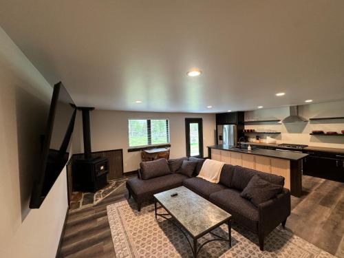 Sportsman Lodge Melrose MT