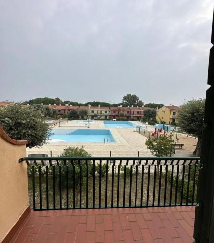 Tastefully furnished flat with pool and playground