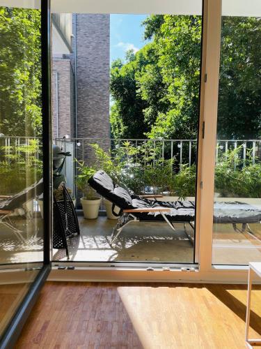 Design apartment with river view, Düsseldorf (Foto 6)