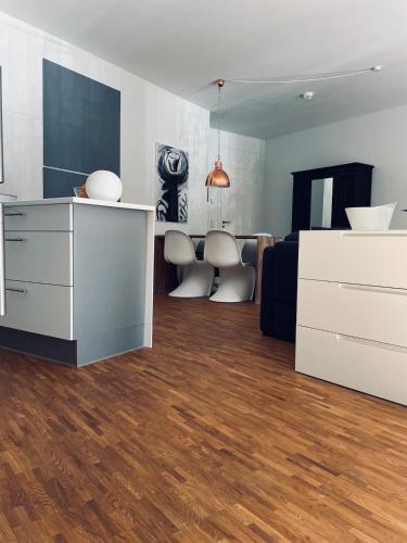 Design apartment with river view, Düsseldorf (Foto 11)