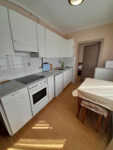 köök, Apartman Peric in Djakovo