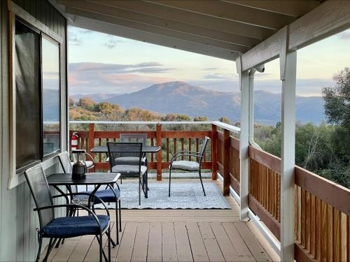 Sierra Mountain Lodge - Vacation Rentals - Yosemite detail