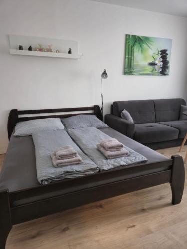 Apartment Klimka with balcony, free wifi and free parking, Братислава (фото 5)