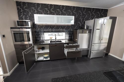 Kitchen, La Casa 300m2, 3-floor, AC, Billiards & Cinema in Lappeenranta
