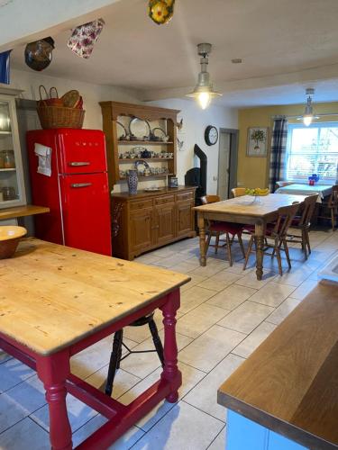 Chapel Cottage Clitheroe Road - image 3