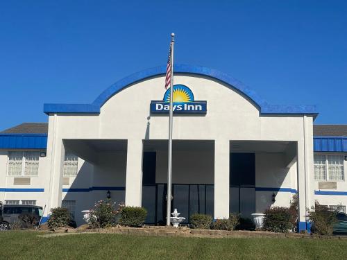 Days Inn by Wyndham Madisonville