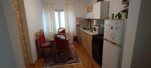virtuve, Home-Vasva and Hazim in Orašac
