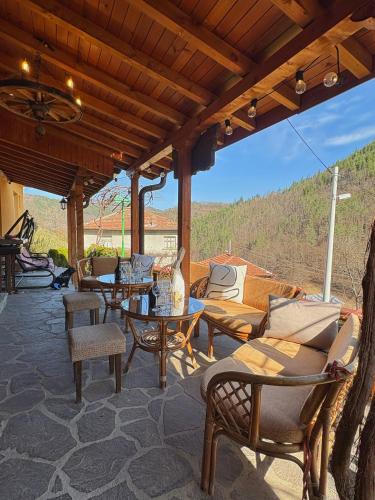 Къща за гости Хаджиевата къща, Smoljan (Foto 9)