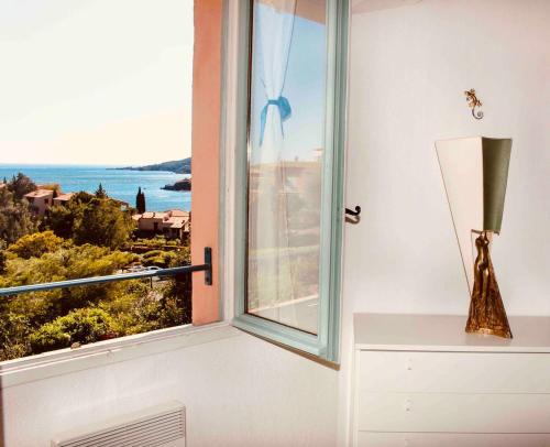 Panoramic Sea View Villa in private residence with pool