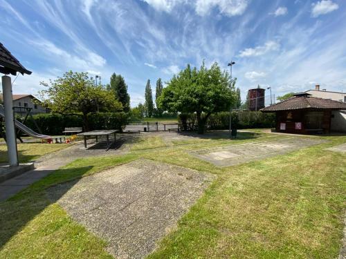 Penzion Hořice (Penzion Horice) in ออริเซ