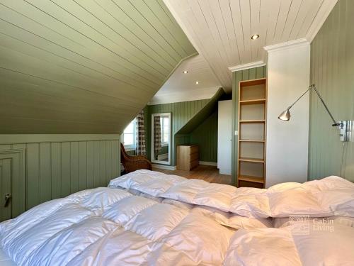 Villa in Kragerø with sea view, golf cart & RIB Villa in Kragerø with sea view, golf cart & RIB