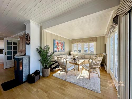 Villa in Kragerø with sea view, golf cart & RIB Villa in Kragerø with sea view, golf cart & RIB