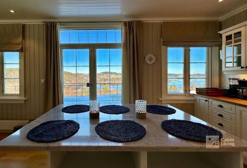 Villa in Kragerø with sea view, golf cart & RIB Villa in Kragerø with sea view, golf cart & RIB