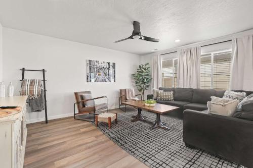 Spacious 6BR - Sleeps 22 - Game Room & Pool Access, Meridian (Foto 10)