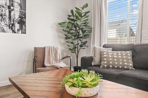 Spacious 6BR - Sleeps 22 - Game Room & Pool Access, Meridian (Foto 8)