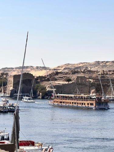 Escaleeh Dahabiya Tranquil sailing — other in 1240702, Jazīrat Suhayl Egypt, 1240702