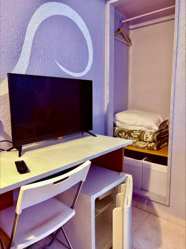 Hostal La Rosa - image 3