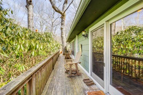 Private Blue Ridge Retreat Hot Tub and Pool Table! - image 14