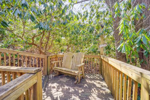 Private Blue Ridge Retreat Hot Tub and Pool Table! - image 11