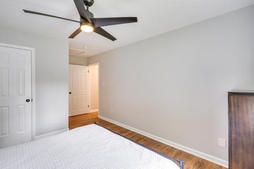 Cozy Vacation Rental about 2 Mi to Downtown Durham!