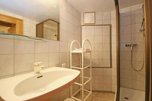 Studio Apartment image 4