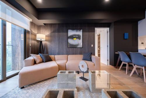Paradiso 2BR by Geko