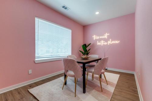 Glam luxury lifestyle within Houston! Glam luxury lifestyle within Houston!