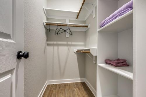 Glam luxury lifestyle within Houston! Glam luxury lifestyle within Houston!