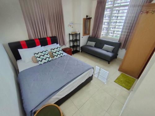 Teaz Apartment at Glory Beach Resort in Taman Tuah Batu
