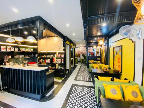 The Bamboo Palace Hotel & Residences - 레스토랑