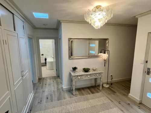 3 Br home with kitchen