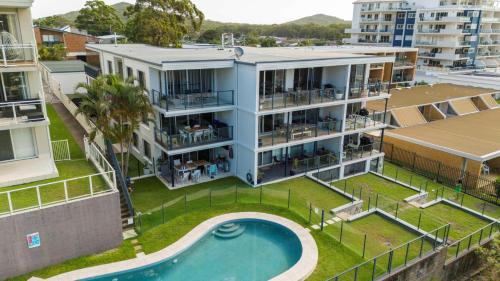 Luxury Escape Sundeck Shoal Bay in Shoal Bay