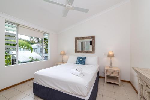 One-Bedroom Apartment image 2