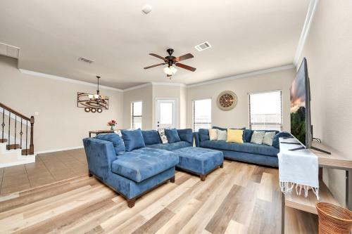 Cozy & Spacious Getaway -4Bedroom With King bed & Backyard, Houston (zdjęcie 4)