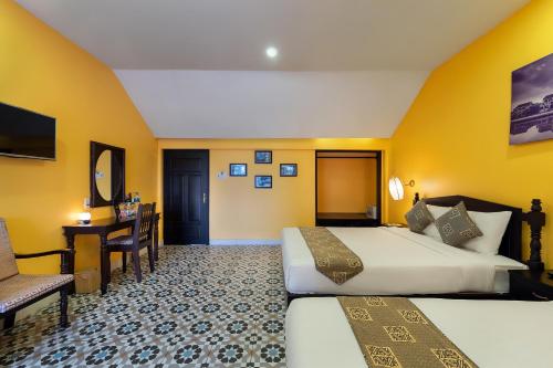 Deluxe Triple Room image 4