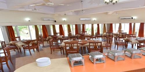 Saras Tourist Resort