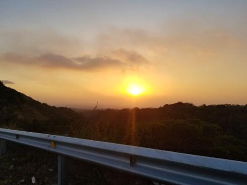 Balcony Bedroom Suite w Romantic Sunsets - AC - Pool