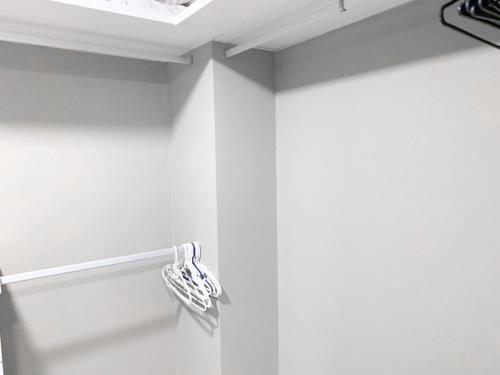 Depa en Bellini, frente al the point