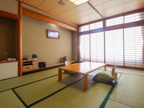 Niitsuru Onsen Nda