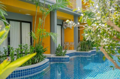 Wyndham Garden Naithon Phuket Room Type - Grand Deluxe Pool Plus Room
