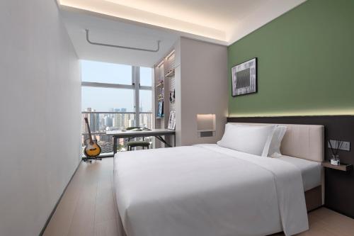 Studio Deluxe room in Modena By Fraser Shenzhen