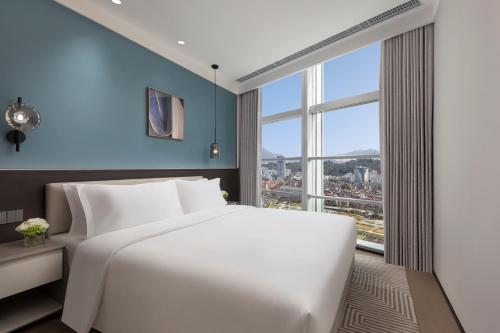 Two Bedroom Deluxe image 5