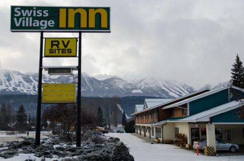 Swiss Village Inn - Accommodation - Golden