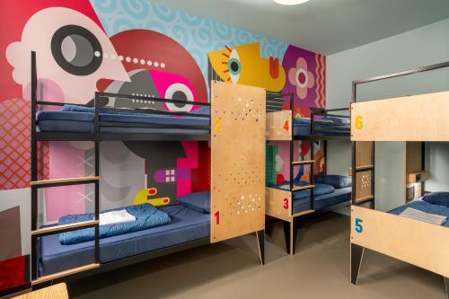 Stayokay Hostel Amsterdam Stadsdoelen - image 9