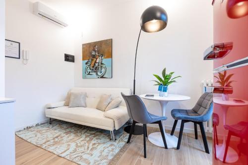 Assunta Exclusive Apartment with Balcony - Top Collection, Mediolan