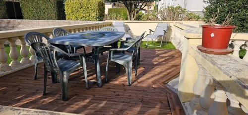 ระเบียง/ชานเรือน, Evasion Bourguignonne in มงต์ชาแน็ง