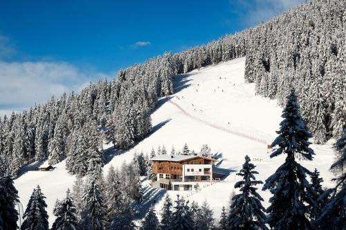 Alpine Hotel Gran Foda' - San Vigilio di Marebbe / St Vigil in Enneberg